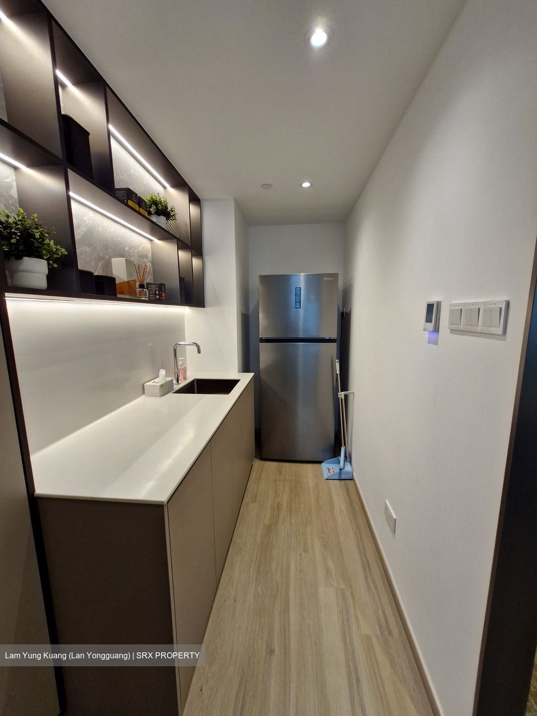 Arc 380 (D8), Office #552104551